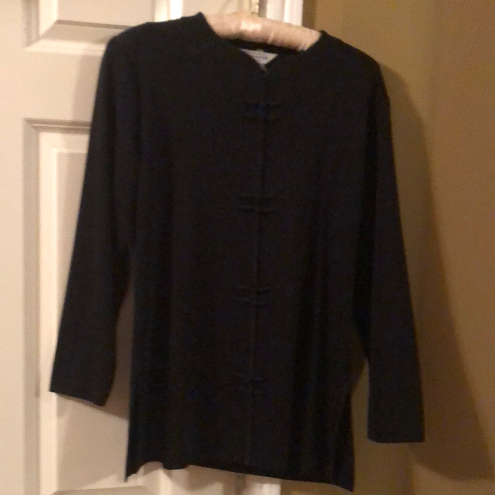 Mistook like Ming wang quality.  Hip length